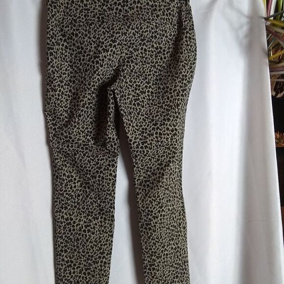 A New Day leopard print pants - Picture 2 of 7